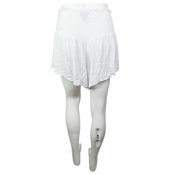AQUA x Bloomingdale’s White Cover-Up Smocked Shorts - Size Large - Picture 5 of 6